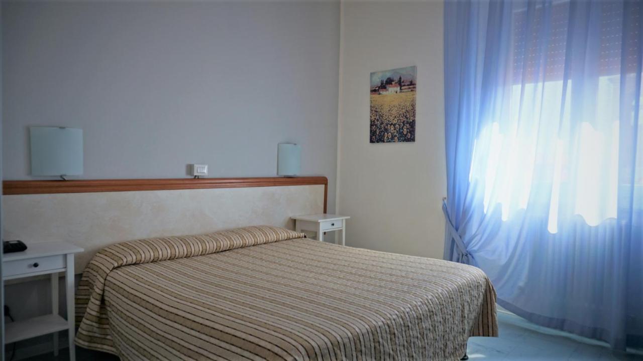 Hotel Marta Форлі Екстер'єр фото